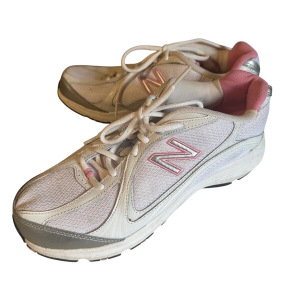 New Balance pink and white mesh cross training sneakers size 9.5 - Picture 2 of 6